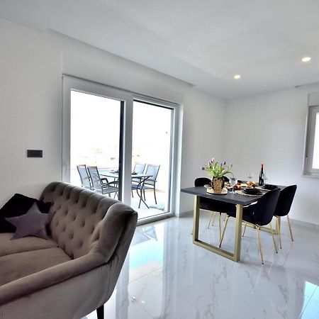 Apartman Villa Marina Vodice Eksteriør bilde